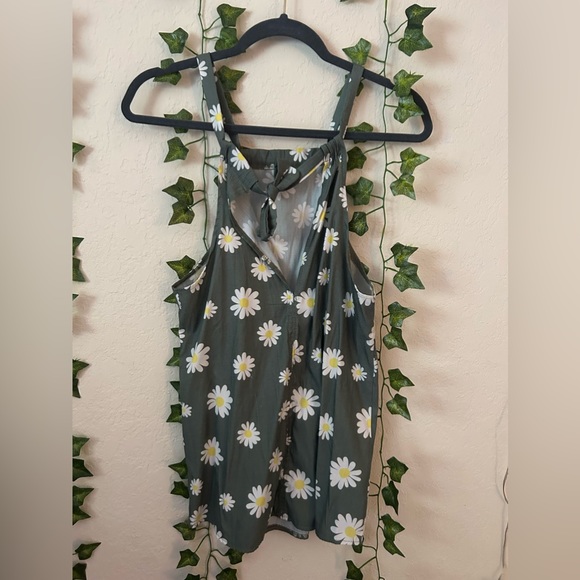 Daisy Top - Picture 2 of 4